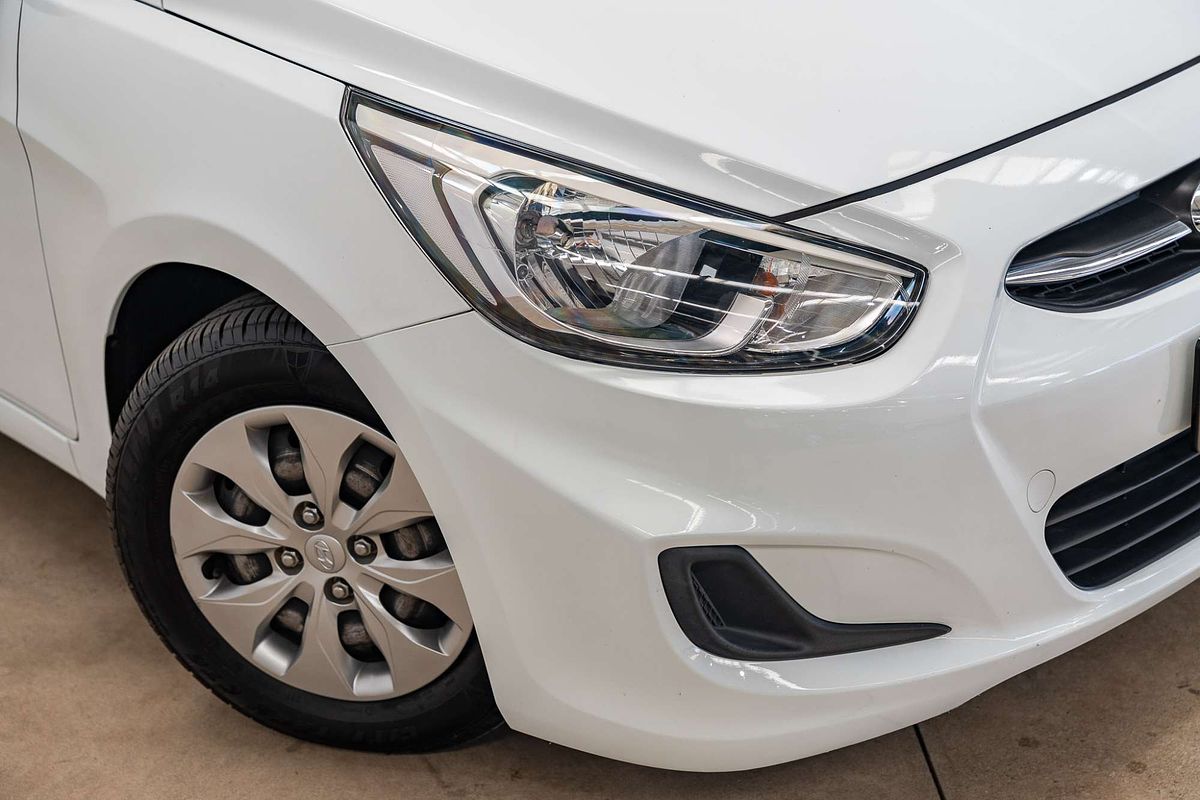 2015 Hyundai Accent Active RB2
