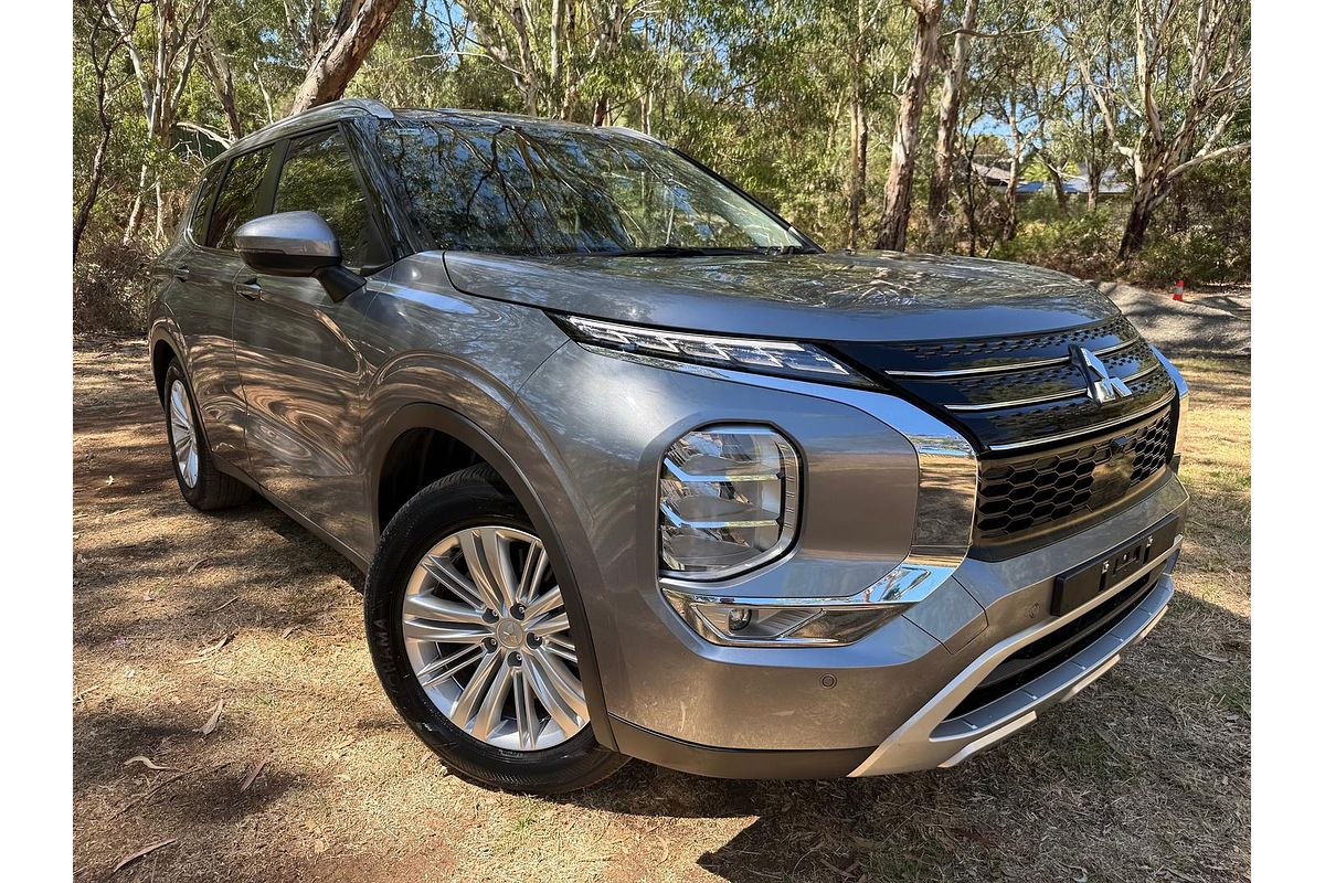 2022 Mitsubishi Outlander LS ZM