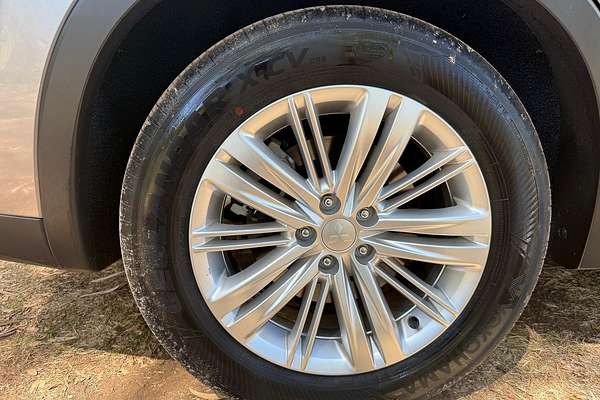 2022 Mitsubishi Outlander LS ZM thumb-6