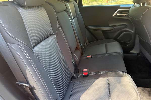 2022 Mitsubishi Outlander LS ZM thumb-14