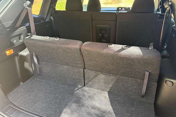 2022 Mitsubishi Outlander LS ZM thumb-15