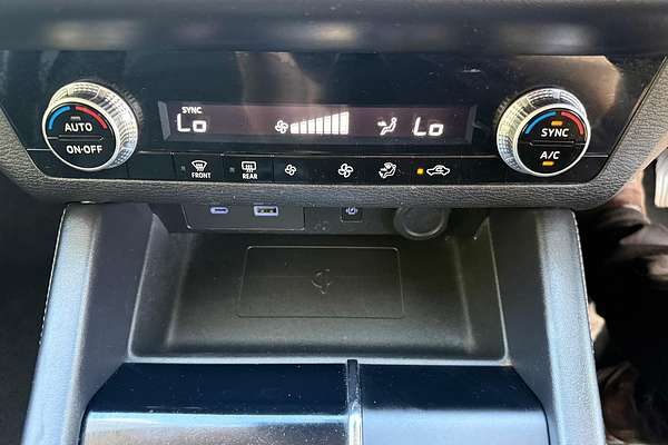 2022 Mitsubishi Outlander LS ZM thumb-22