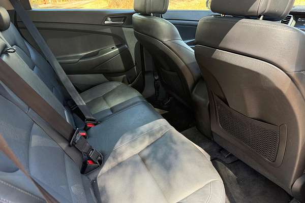 2017 Hyundai Tucson Active X TL thumb-13