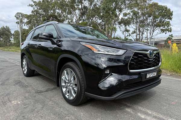 2024 Toyota Kluger Grande AXUH78R