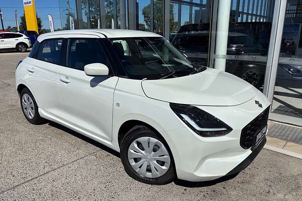 2025 Suzuki Swift Hybrid UZ