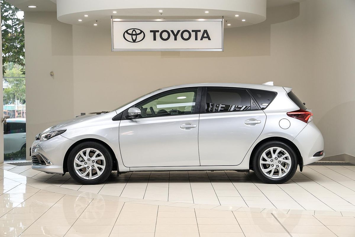 2017 Toyota Corolla Hybrid ZWE186R