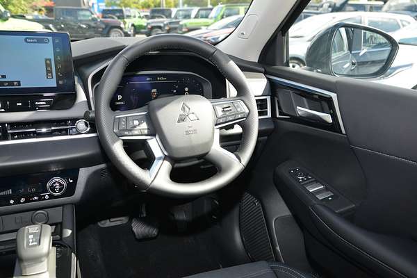 2025 Mitsubishi Outlander Aspire ZM thumb-17