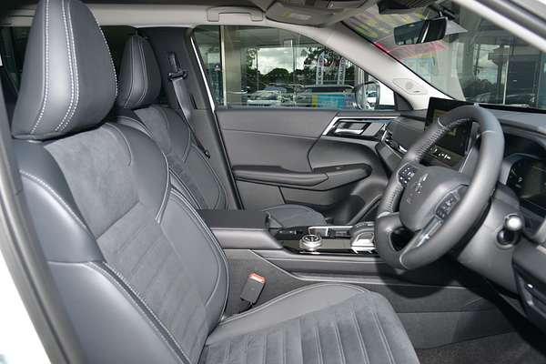 2025 Mitsubishi Outlander Aspire ZM thumb-9