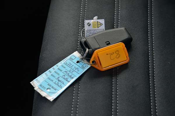 2025 Mitsubishi Outlander Aspire ZM thumb-21