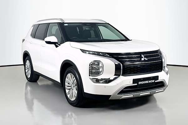 2024 Mitsubishi Outlander LS ZM