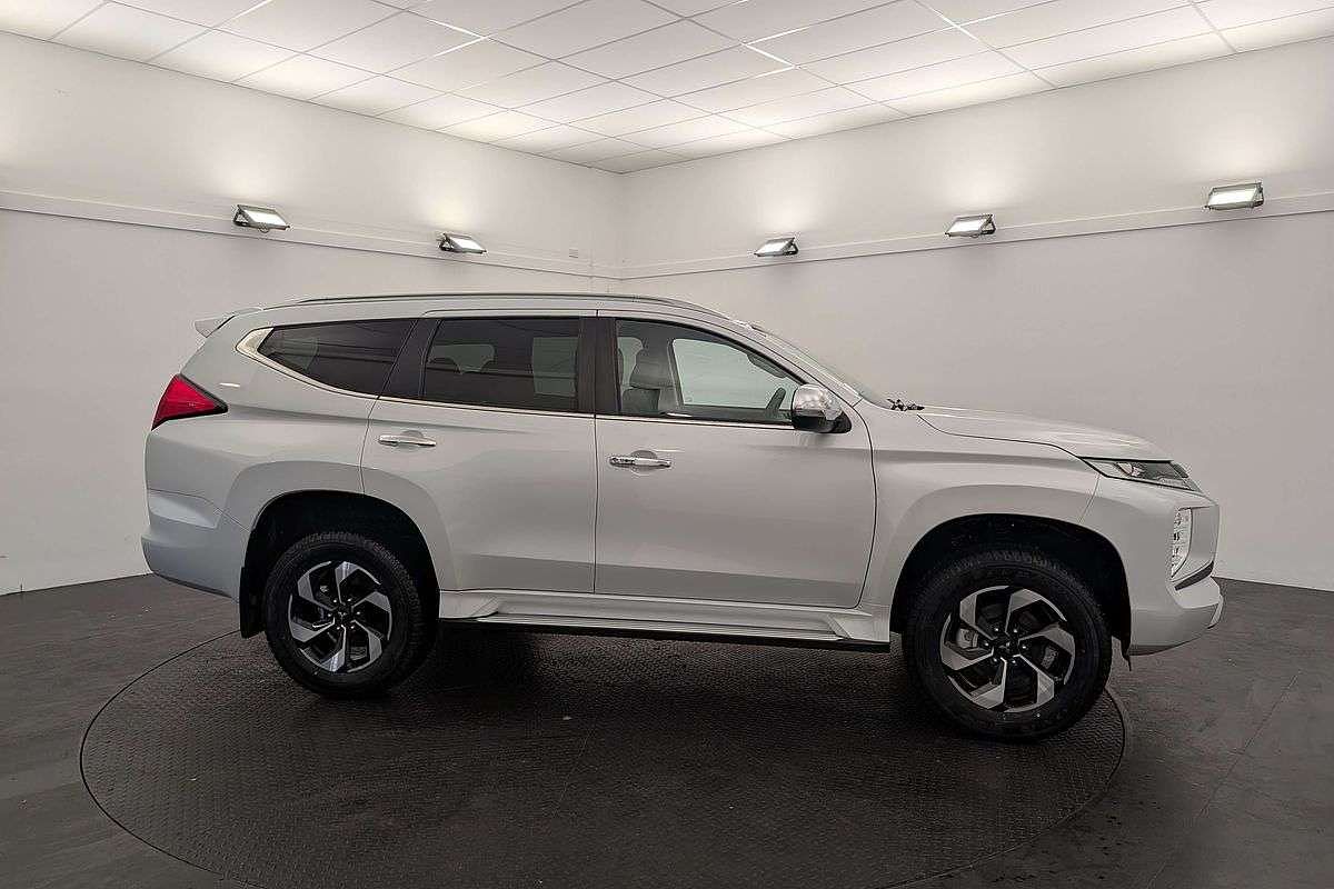 2025 Mitsubishi Pajero Sport GLS QG