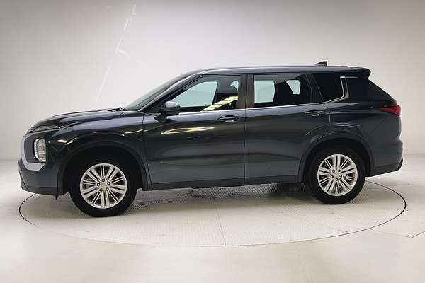 2023 Mitsubishi Outlander ES ZM thumb-4