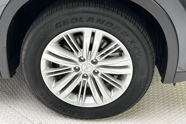 2023 Mitsubishi Outlander ES ZM thumb-9