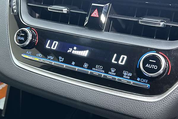 2022 Toyota Corolla Ascent Sport Hybrid ZWE211R thumb-16