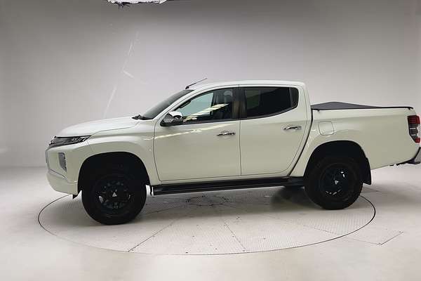 2022 Mitsubishi Triton GLS MR 4X4 thumb-6