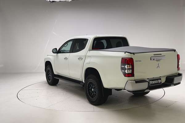 2022 Mitsubishi Triton GLS MR 4X4 thumb-8