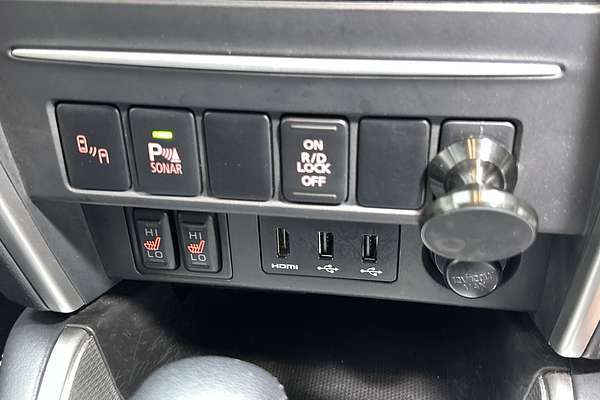 2022 Mitsubishi Triton GLS MR 4X4 thumb-16