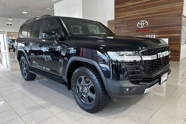 2022 Toyota Landcruiser GR Sport FJA300R