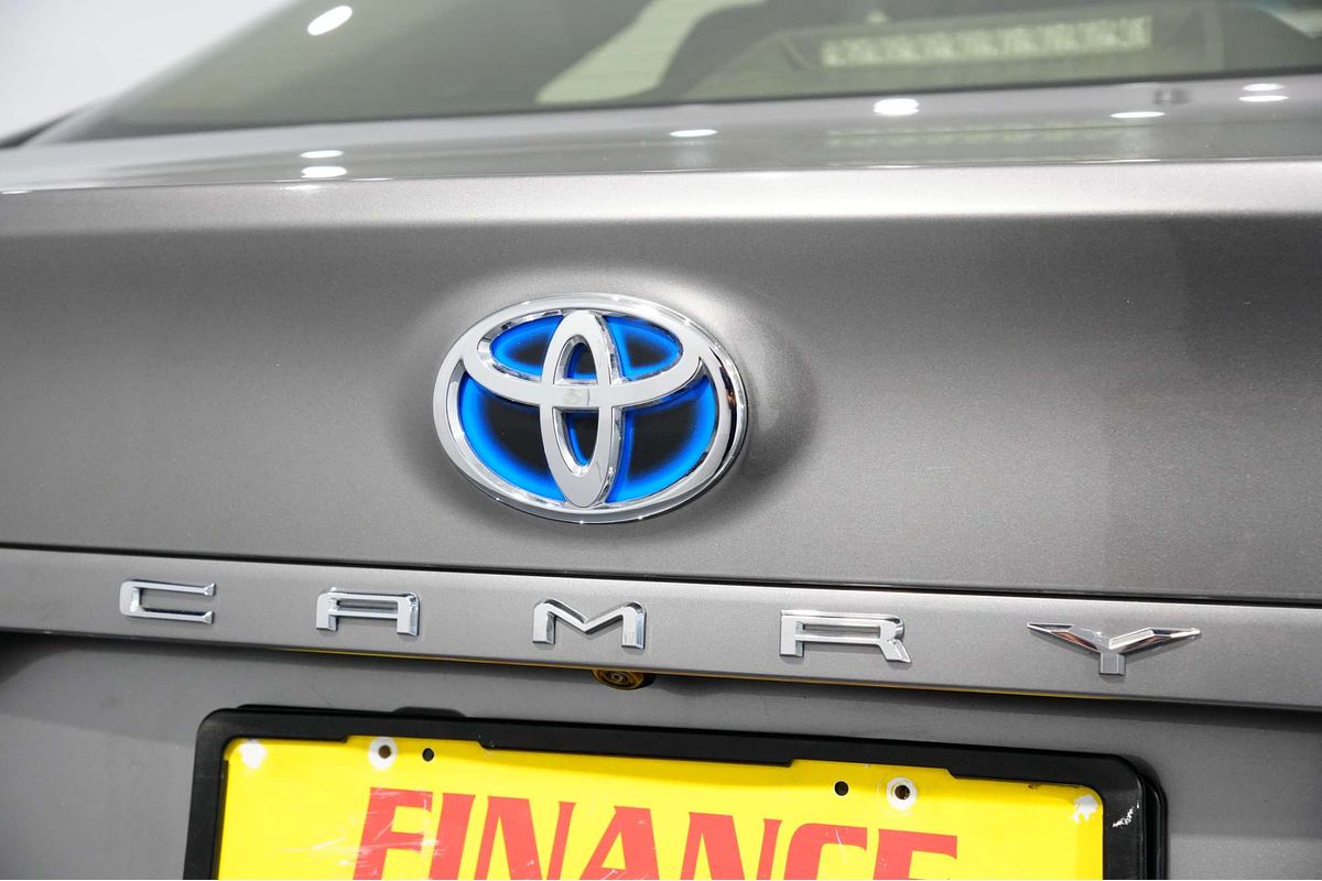 2022 Toyota Camry Ascent AXVH70R