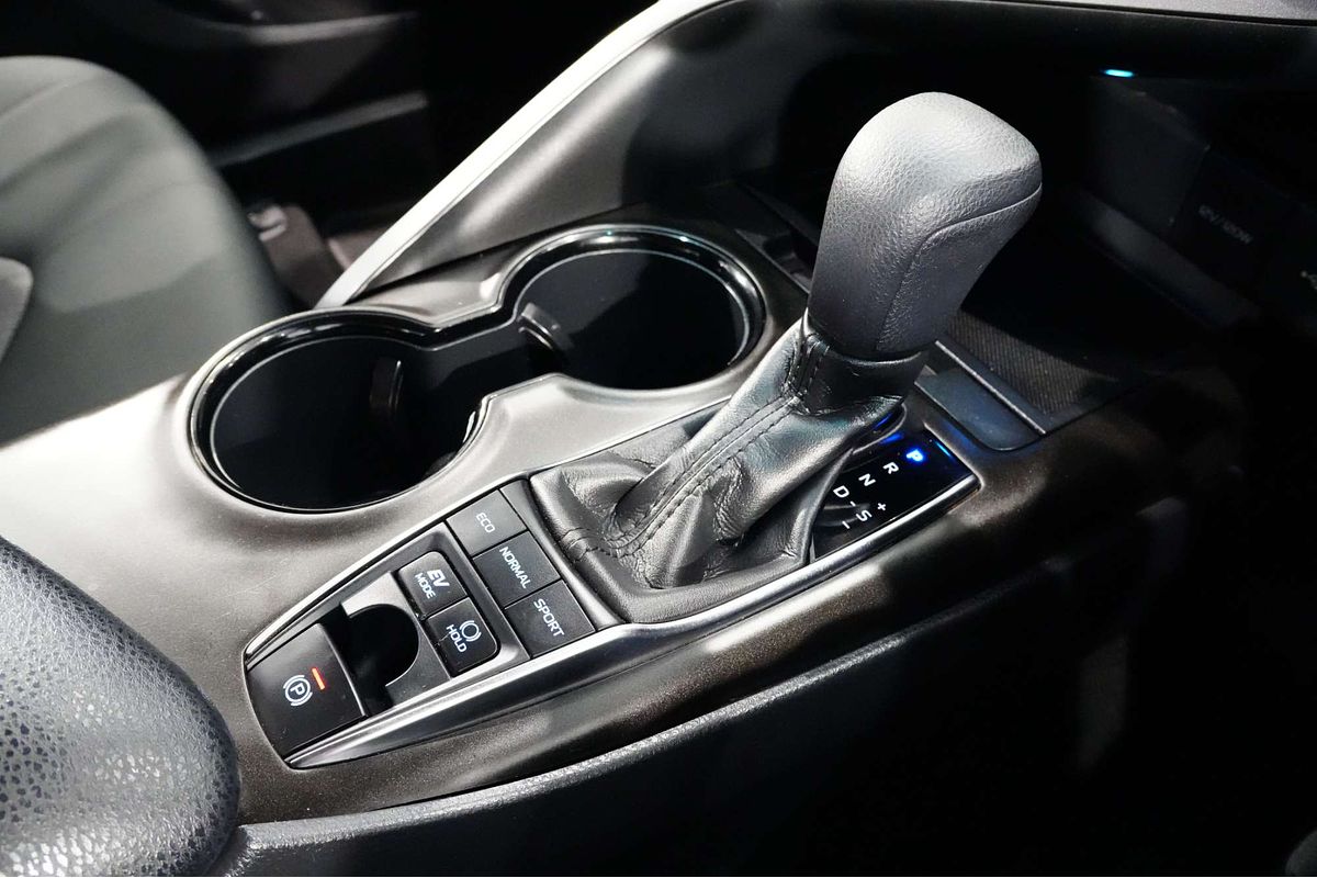 2022 Toyota Camry Ascent AXVH70R