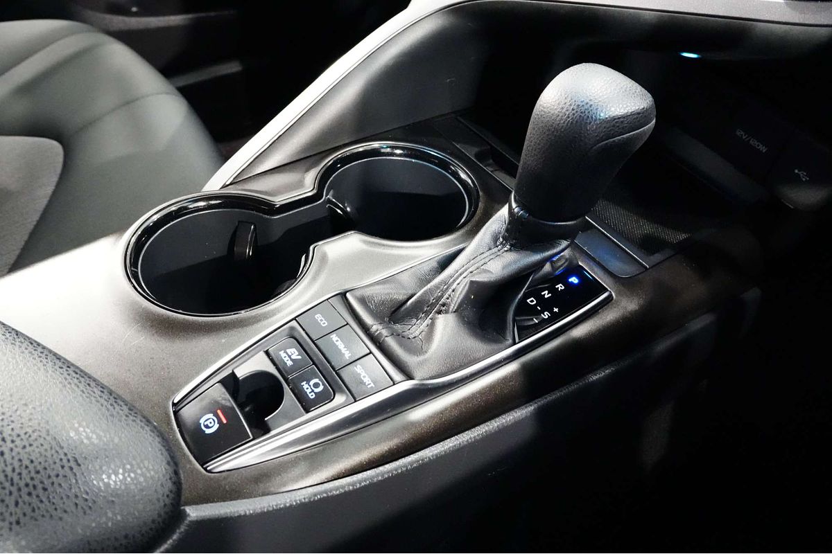 2022 Toyota Camry Ascent AXVH70R