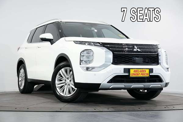 2024 Mitsubishi Outlander LS ZM