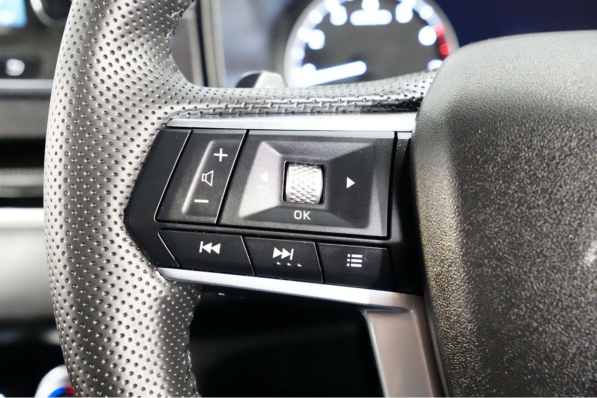 2024 Mitsubishi Outlander LS ZM