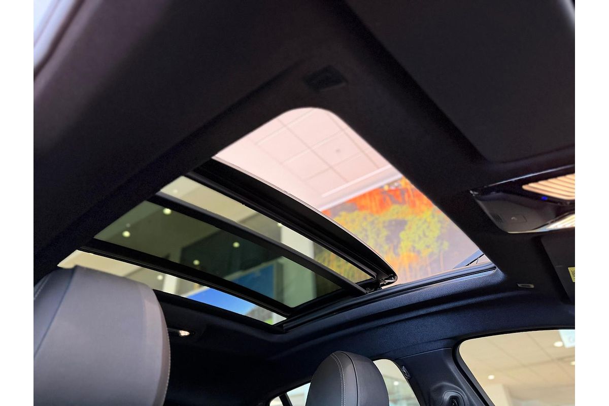 2022 BMW X6 xDrive40i M Sport G06