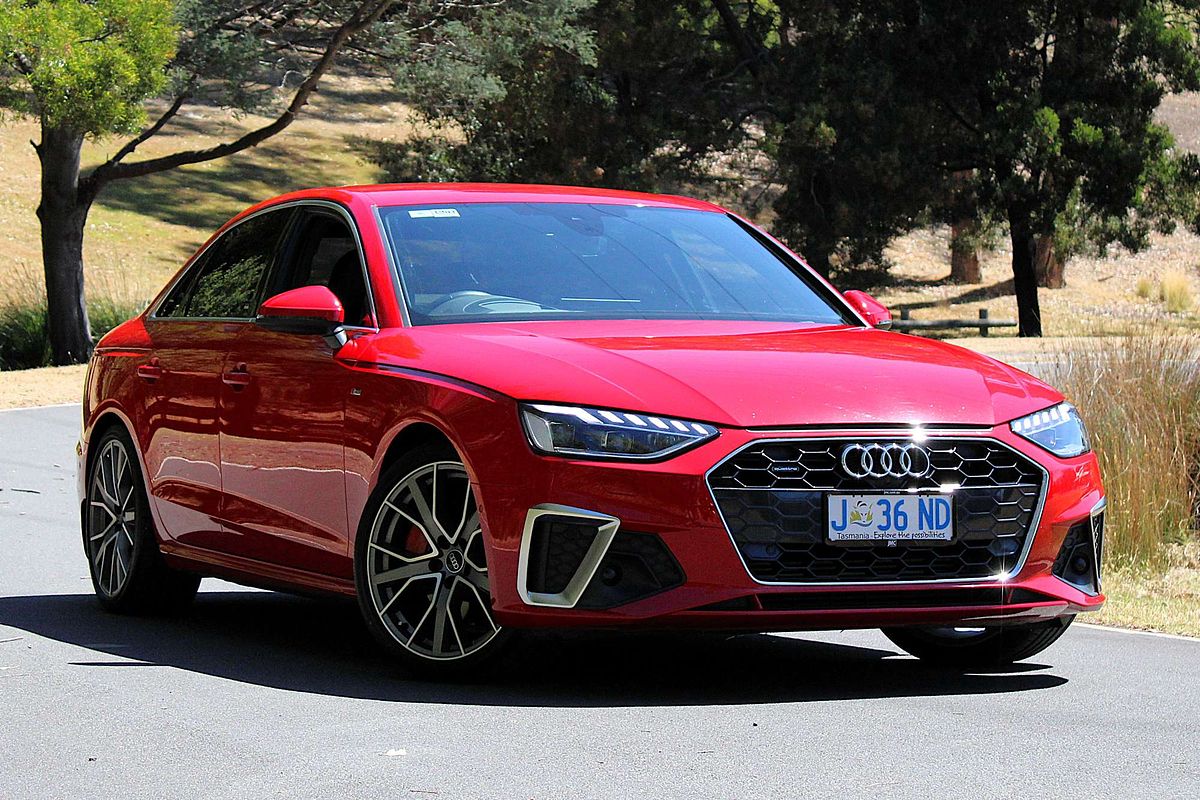 2021 Audi A4 45 TFSI S line B9