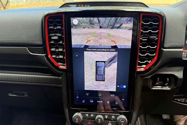 2022 Ford Ranger Raptor 4X4 3.0L thumb-29