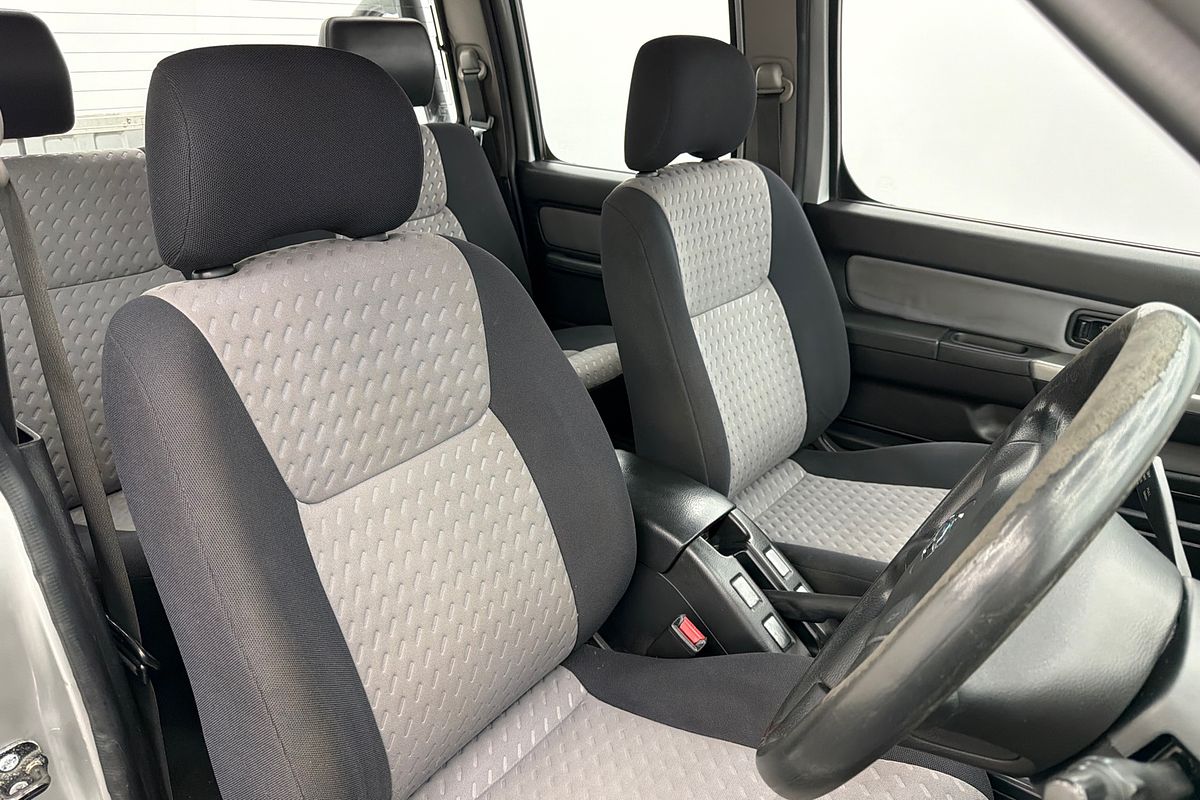 2011 Nissan Navara ST-R D22 4X4