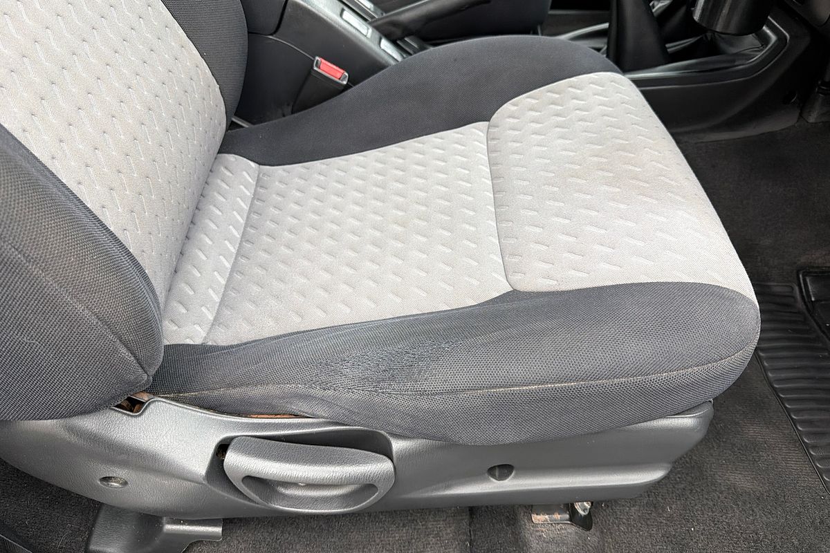 2011 Nissan Navara ST-R D22 4X4