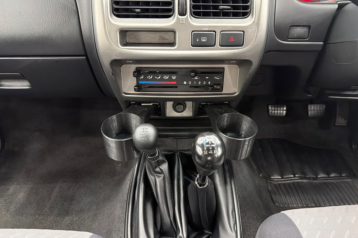 2011 Nissan Navara ST-R D22 4X4