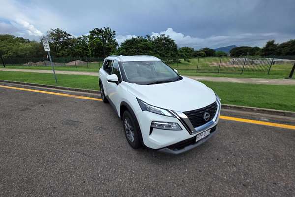 2025 Nissan X-TRAIL ST T33