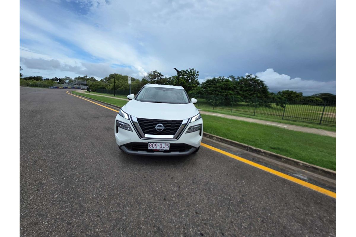 2025 Nissan X-TRAIL ST T33