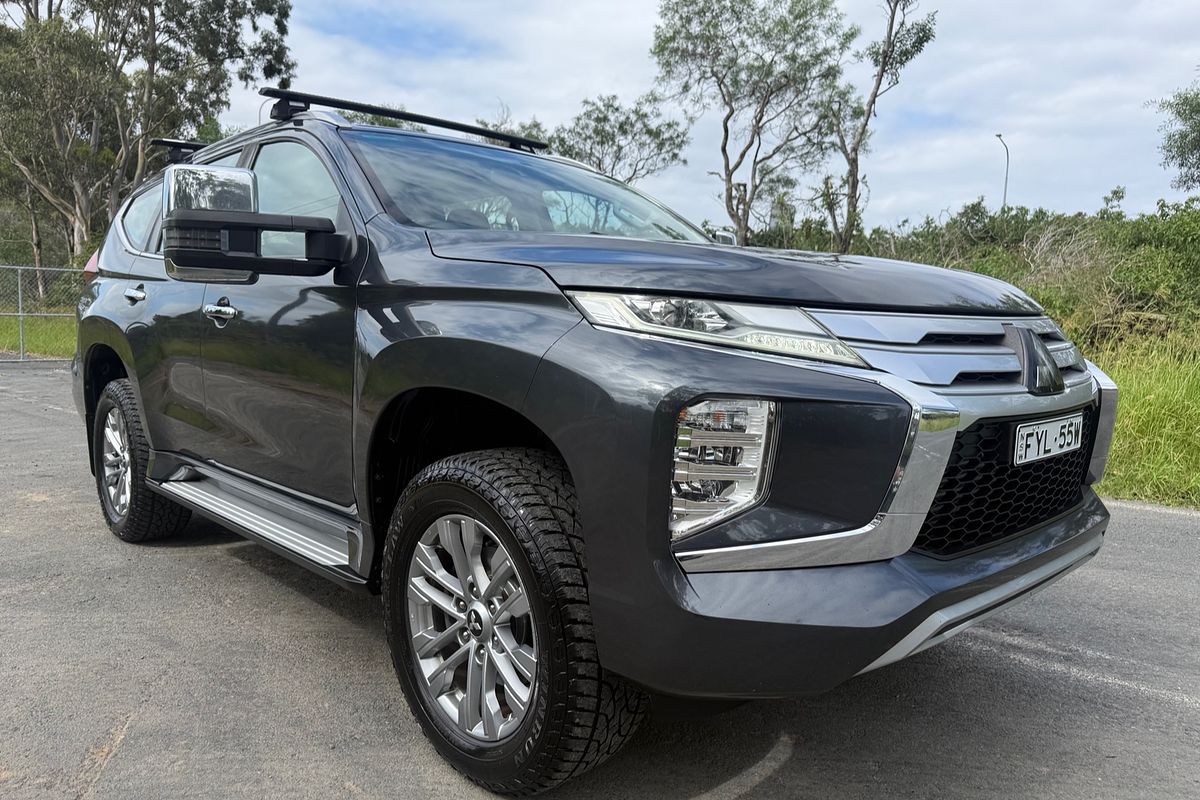 2020 Mitsubishi Pajero Sport GLX QF