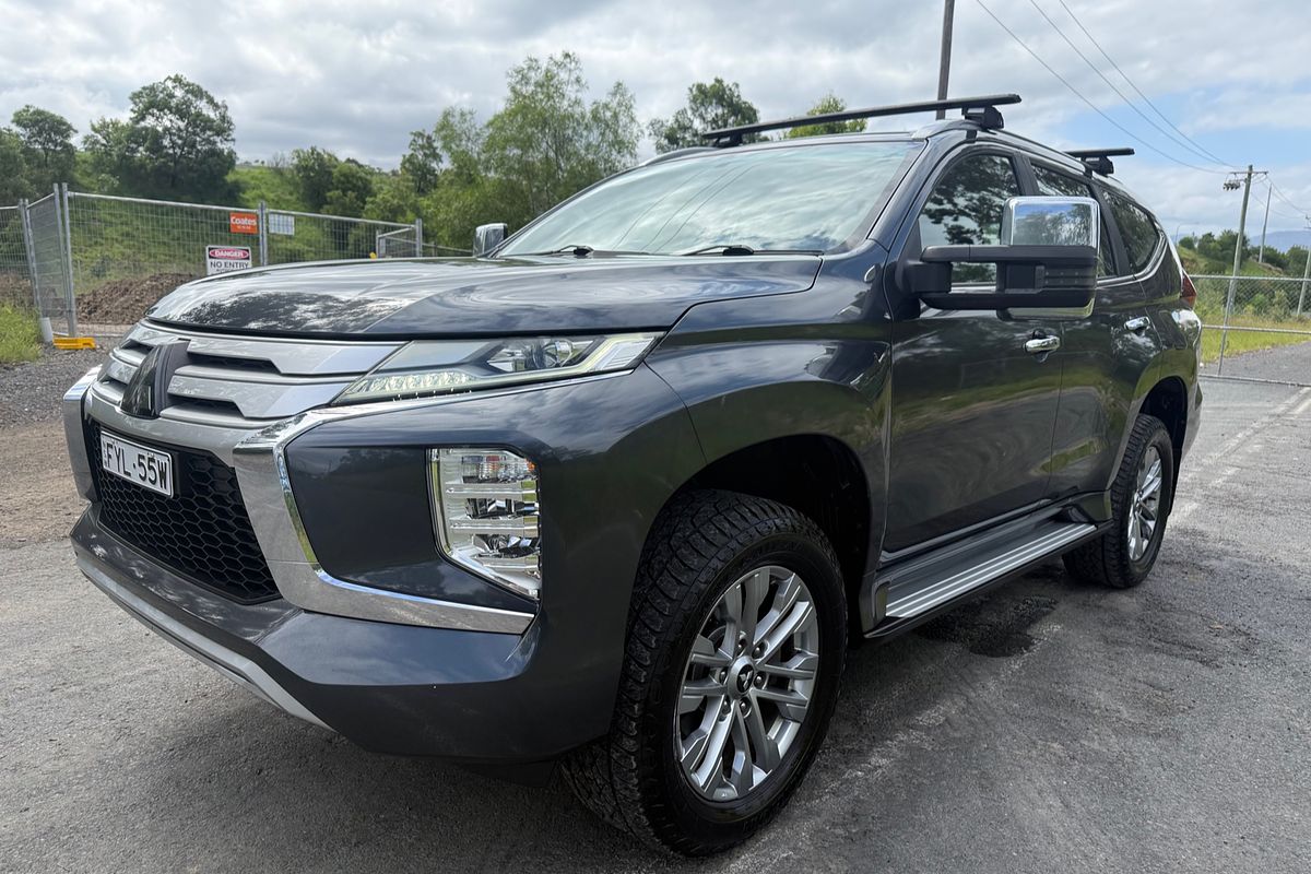 2020 Mitsubishi Pajero Sport GLX QF