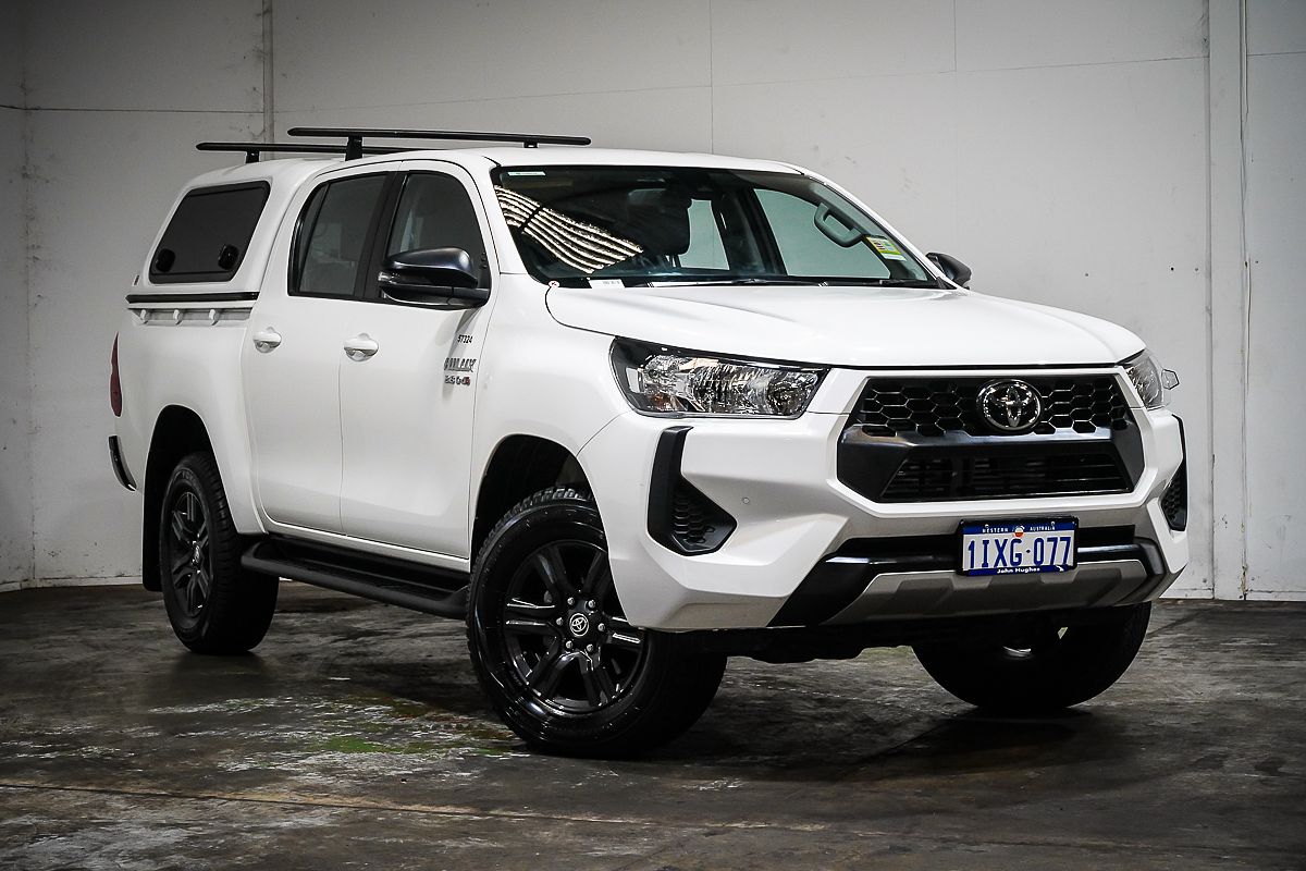 2025 Toyota Hilux SR GUN126R 4X4