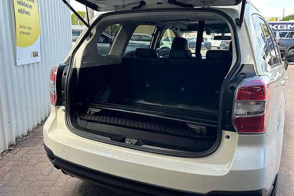 2013 Subaru Forester XT Premium S4 thumb-11