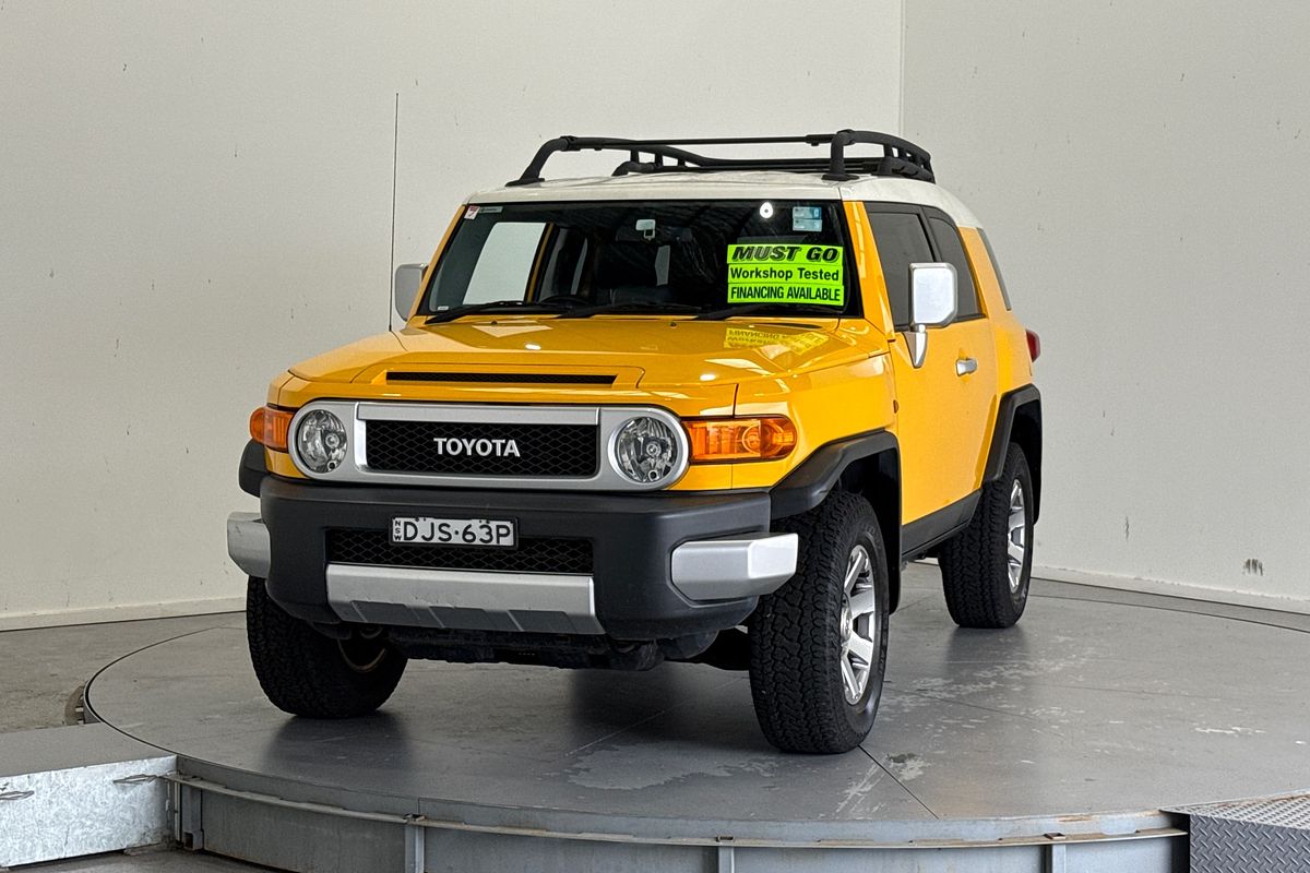 2016 Toyota FJ Cruiser  GSJ15R MY14