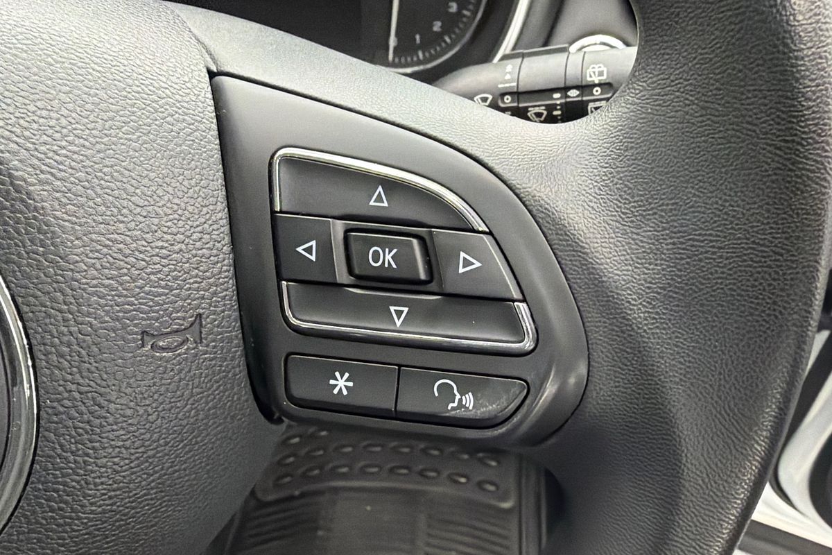 2022 MG HS Core SAS23