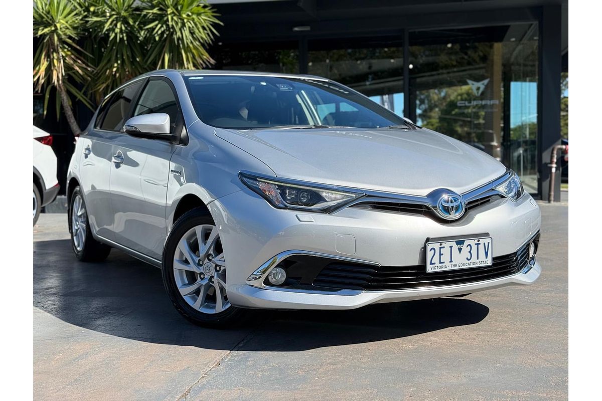 2017 Toyota Corolla Hybrid ZWE186R