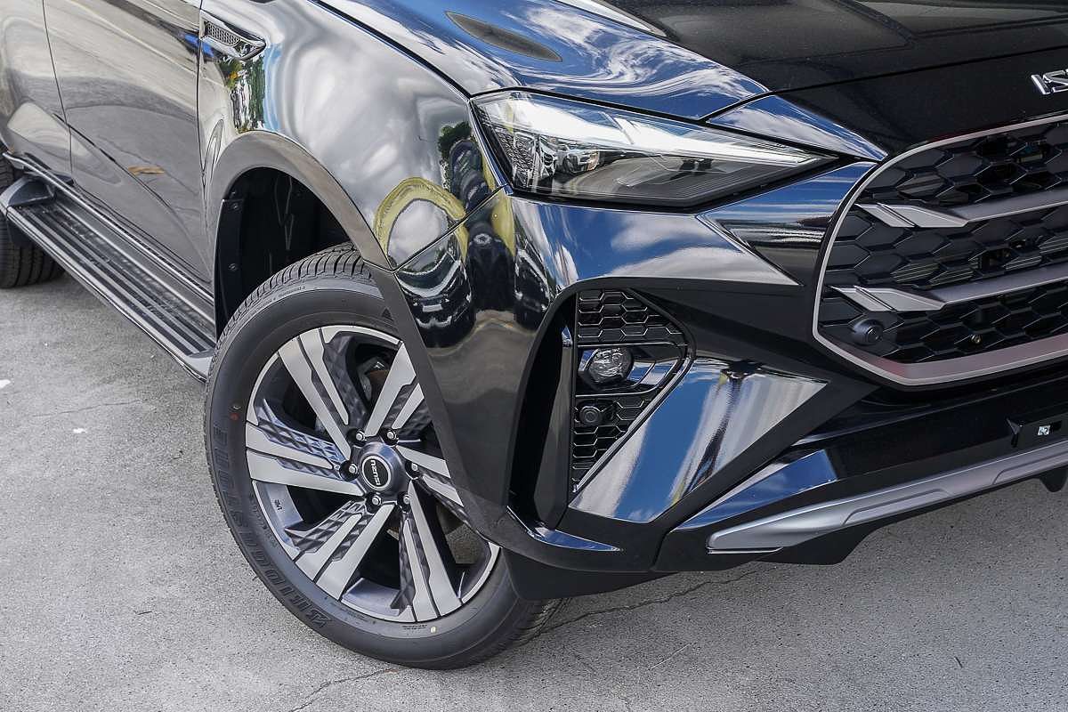 2025 Isuzu MU-X LS-T