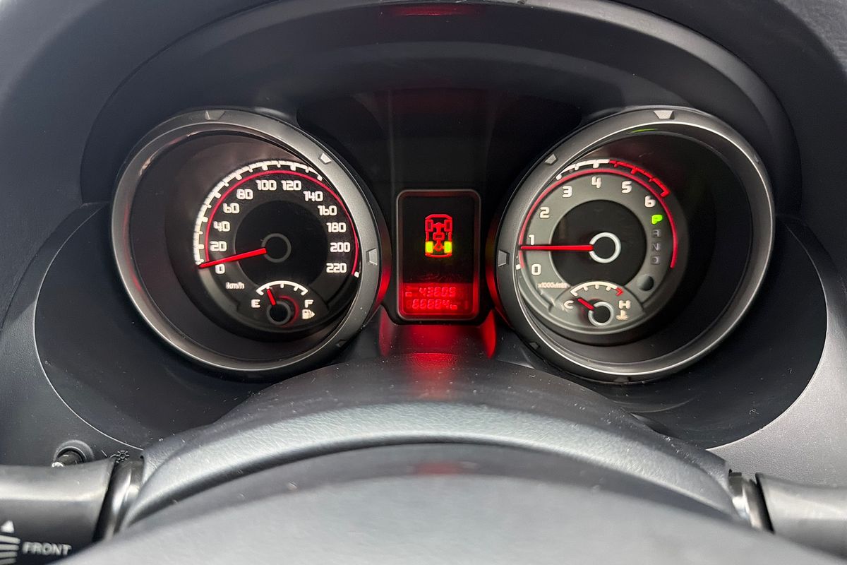 2020 Mitsubishi Pajero Exceed NX