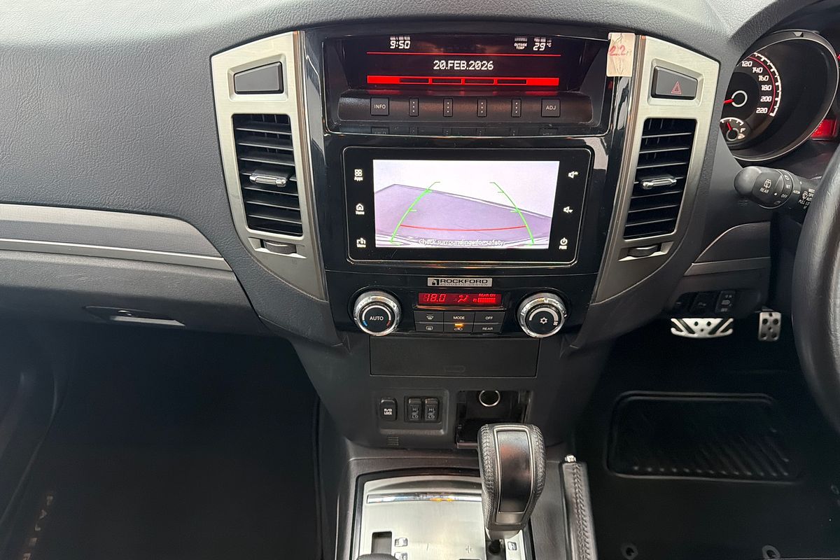 2020 Mitsubishi Pajero Exceed NX