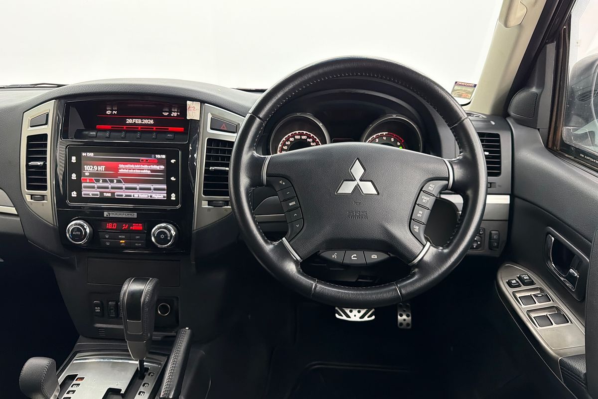 2020 Mitsubishi Pajero Exceed NX