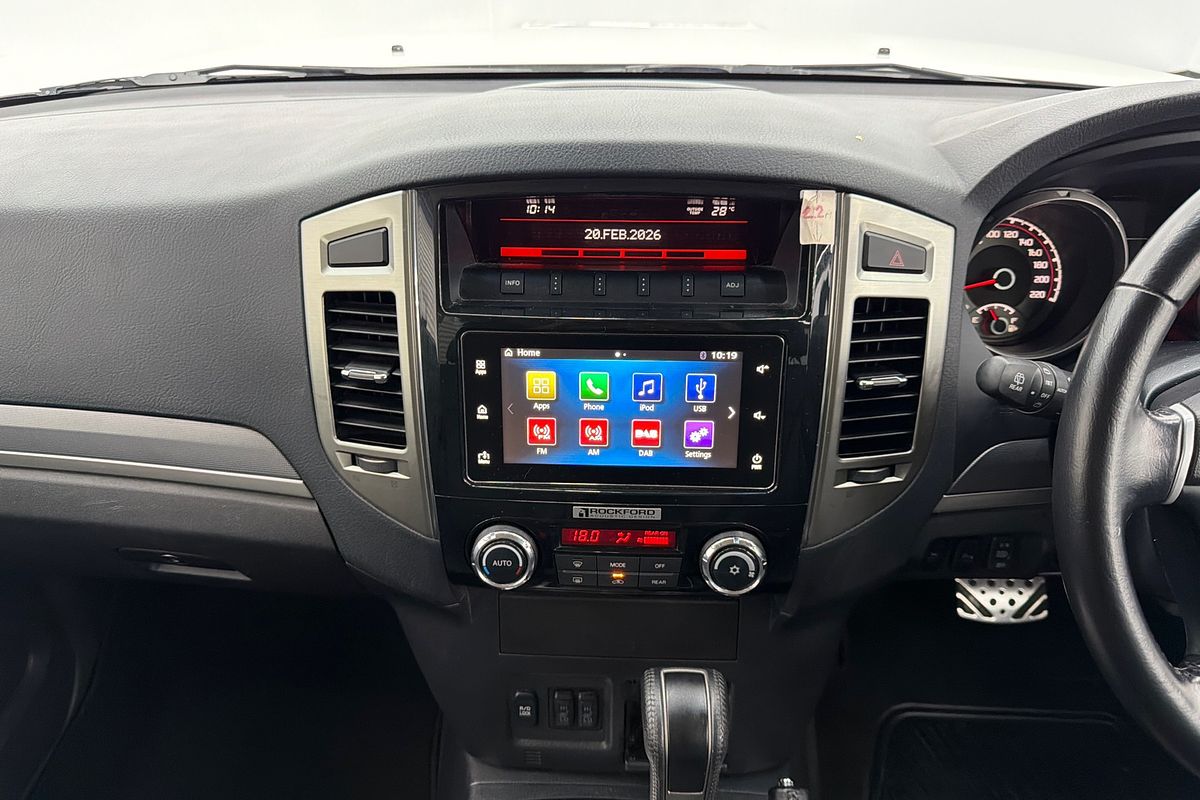 2020 Mitsubishi Pajero Exceed NX