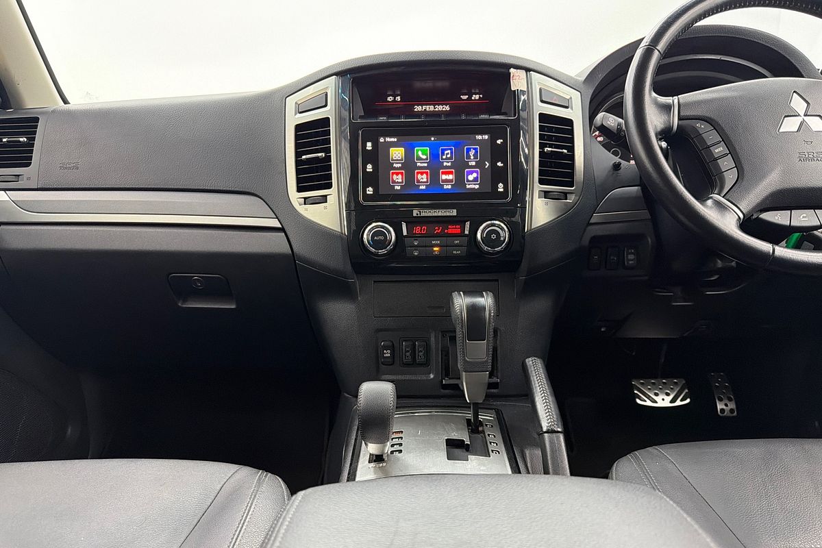 2020 Mitsubishi Pajero Exceed NX