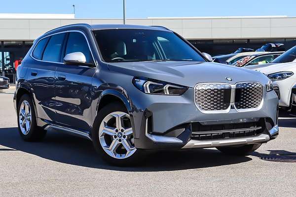 2025 BMW iX1 eDrive20 xLine U11