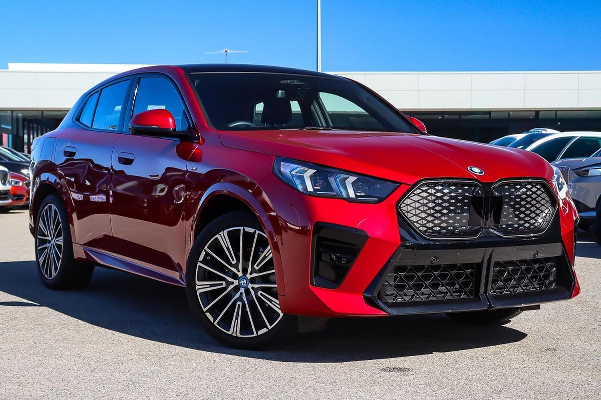 2025 BMW iX2 eDrive20 M Sport U10